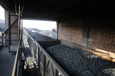 哈铁10月份煤炭运输量达866万吨，保障能源供应稳定